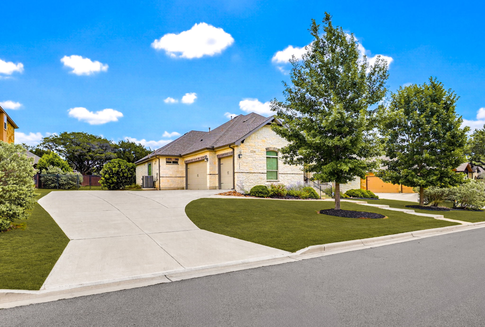 6122 Rickey Dr